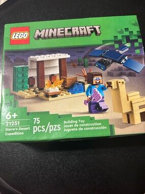 LEGO Minecraft Steve's Desert Expedition Building Set - Green Box